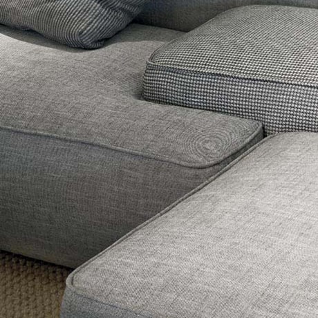 Studio Dalla Vranos | Sweet seat: functional seat for IT folks